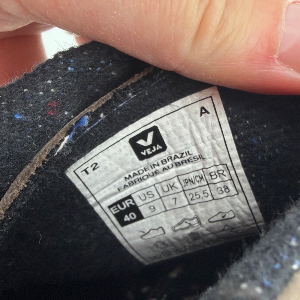 Veja Roraima Women’s Sneakers in Nubuck Moonrock Nautico 9 S62 - Picture 5 of 7